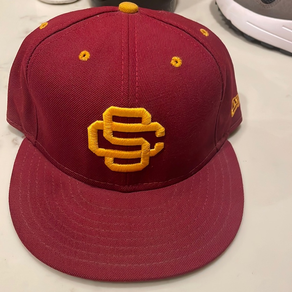 USC 59fifty fitted hat size 7.5